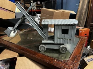 Vintage 1940’s Structo Shovel, Pressed Steel Toy Vehicle grey- Tweaked arms - Picture 1 of 20