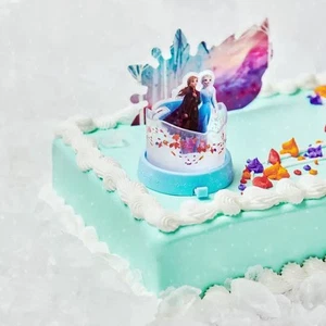 Sellado Disney Frozen II Mythical Journey DecoPac Cake Topper Fiesta 24246 - Imagen 1 de 5