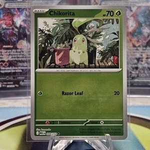 Chikorita 008/132 Holograma Inverso Mega Evolución Pokemon Juego de Cartas Coleccionables - Casi Nuevo/Muy Nuevo - Imagen 1 de 2
