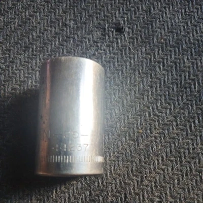  Craftsman  17 MM 12 Point 1/2" Drive Std Socket G2 Series 44237 Made In USA - Image 1 of 3