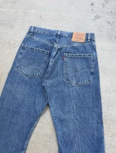 Vintage Levis Jeans Mens 34x30 Blue 557 Relaxed Bootcut Denim Pants Cowboy Work - Picture 1 of 15