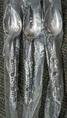 3 PC Oneida Viola Voila Teaspoons New Unused Stainless Steel Tea Spoon Flatware  - Image 1 of 3