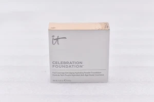 It Cosmetics Celebration Foundation Full Coverage Anti Aging Powder in Light - Picture 1 of 5