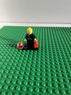 Vintage 80’s Minifigure Mechanic With Red Tool Box - Image 1 of 2