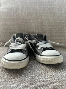 Converse All Star Chuck Taylor Low Tops Shoes Toddler Kid Size 8 Grey - Picture 1 of 4