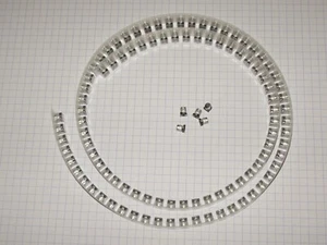 150 x 10uF 16V : lot de cent-cinquante condensateurs CMS SMD Nichicon VX4 85° - Imagen 1 de 5