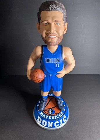 Luka Doncic 3FT Bobblehead Dallas Mavericks 10/12 Cover