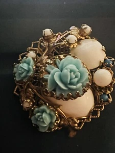 Flower Rosette Milk Stone Celluloid Light Blue Flowers Vintage Gold Pin Brooch - Picture 1 of 6
