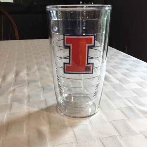 UNIVERSITY OF ILLINOIS 16 Oz. TERVIS TUMBLER NEVER USED Cover