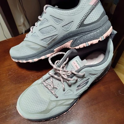 Skechers Women's Hillcrest Hiking Trail Walking Sneakers Size 9.5 Pinky/Gray  - Image 1 of 4