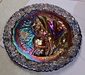 FENTON Iridescent AMETHYST Carnival Glass '71 Mother's Day MADONNA SleepinChild - Picture 1 of 4
