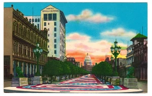 Postcard Havana Paseo Martí Promenade Hotel Sevilla Biltmore Capitolio Cuba - Picture 1 of 2