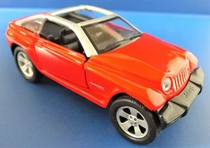 2000 MAISTO JEEP JEEPSTER 1:34 SCALE DIE-CAST CAR. PULL BACK & GO ACTION. VGC. - Picture 1 of 3