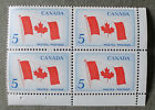 Timbre Canada 5 cents 1965 MNH bloc d'angle #439 drapeau canadien 