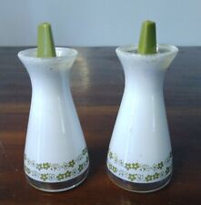 Vintage Pyrex Daisies Salt and Pepper Shaker Set (10oz)