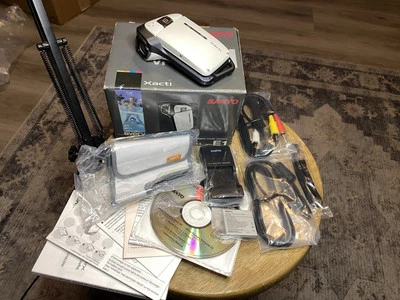 Sanyo Xacti Digital Movie Camera VPC-E1 Waterproof Open Box TESTED Working - Image 1 of 4
