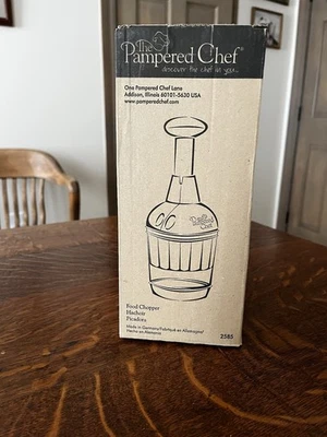 Pampered Chef Lebensmittelzerkleinerer - Koteletts, Würfel, Hackfleisch - NEU IM KARTON - Bild 1 von 4