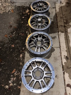 Ruedas forjadas Tundra TRD difíciles de encontrar. 5 Lug. Foto 1 de 4