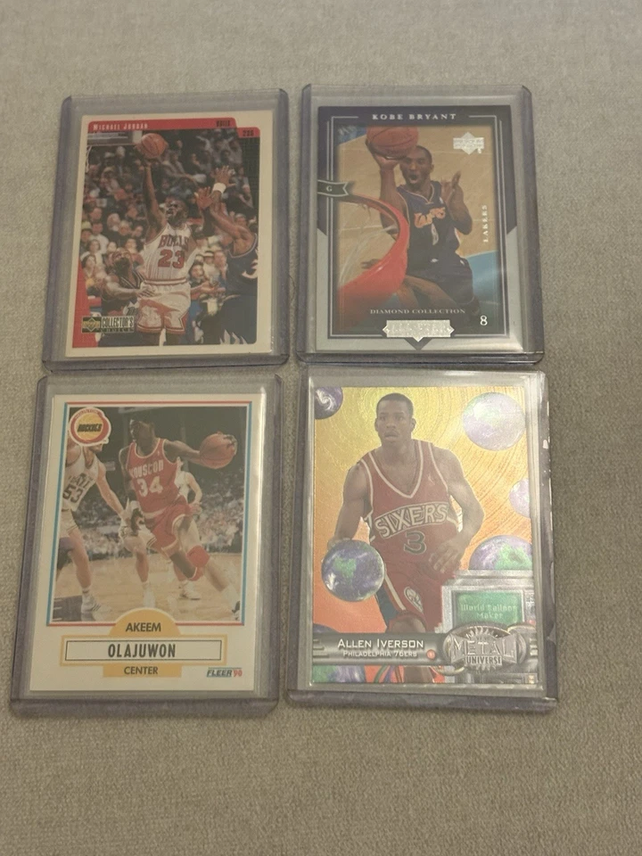 Cartões antigos da NBA (Michael Jordan, Kobe Bryant, Akeem Olajuwon, Allen Iverson) - Imagem 1 de 2