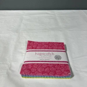 RJR Hopscotch By Jamie Fingal Caramelo Collar Dije Paquete 5" Tela Cuadrada 2f - Imagen 1 de 13