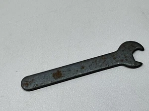 Revell - Hex Nut Tool for 1/32, 1/24 Axle Wheel Wrench w/ Tarnish from age - NOS - Picture 1 of 1