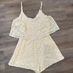 City Triangle Crochet Laffaire Romper Size M - Picture 1 of 15