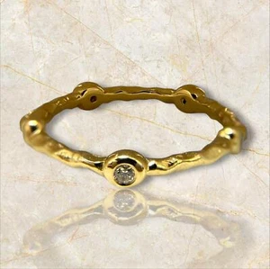 Strukturierter 18K Gold Ring mit 0,15 TCW funkelnden Diamanten - Bild 1 von 7