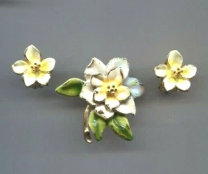 RAFAELIAN hand painted enamel flower Gardenia brooch  & earring set - Picture 1 of 2