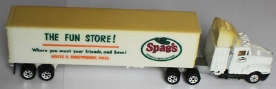 Camión y remolque Kenworth Spags The Fun Store MA, Road Champs 1987 fundido a presión T600A Foto 1 de 4