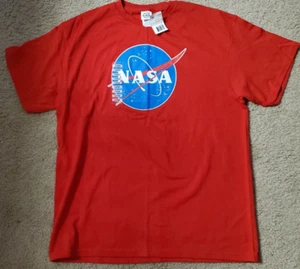 NWT-NASA Clothing Men's LARGE T-Shirt Tee America Space Science Galaxy Star USA - Picture 1 of 3