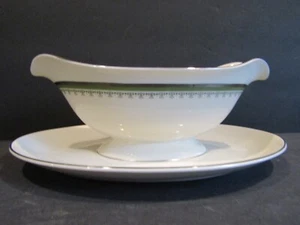 Pickard Fine China MARQUIS Sauciere mit Unterteller grüner Silberrand USA - Bild 1 von 6