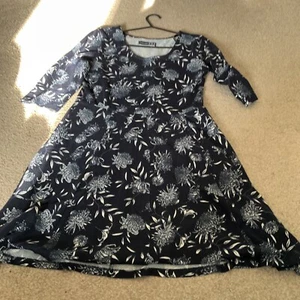 Women’s Size 12 Primark Blue Floral Winter Dress 3/4 Sleeve - Picture 1 of 9