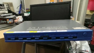 Linksys ProConnect 8-Station KVM Switch  - Image 1 of 4