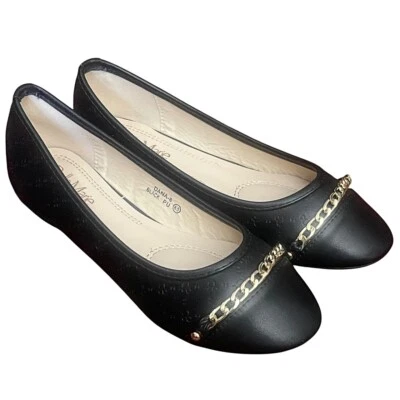 Zapatos planos sin cordones de ballet Bella Marie para mujer punta redonda con acento de cadena dorada 6,5 Foto 1 de 4