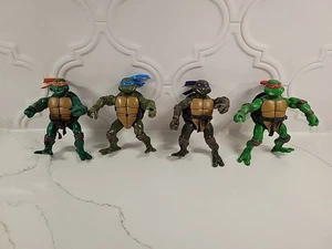Juego de 4 figuras de acción Playmates Teenage Mutant Ninja Turtles 2002 *sin caja - Imagen 1 de 11