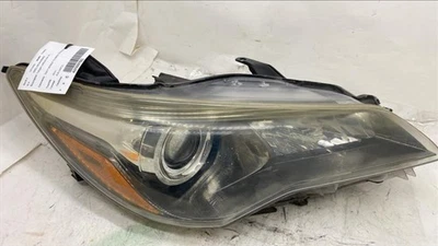 2015-2017 TOYOTA CAMRY RIGHT Headlamp halogen, w/black trim, R. OEM - Изображение 1 из 3