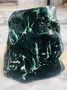 Mineral de cristal de jade serpentino pulido piedra natural de 1,7 kg de Afganistán  - Imagen 1 de 13