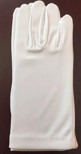 ✝ 1st COMMUNION Girls White Satin Wrist GLOVES Size Small 4-7yrs NEW Flower Girl - Picture 1 of 4