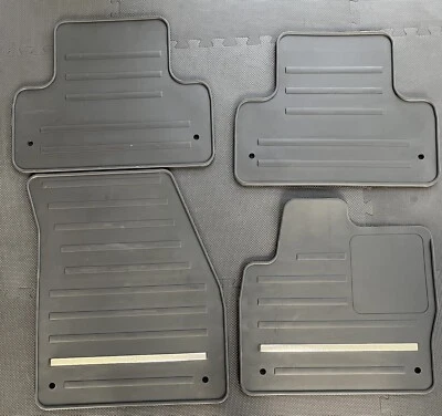 Alfombrillas goma Land Rover Range Rover Evoque (2012-2019) (Juego de 4) Foto 1 de 4