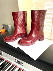 Louis Vuitton BURGUNDY RAIN boots RAINBOOTS HALF RUBBER MONOGRAM LOGO DROPS FLAT - Picture 1 of 12