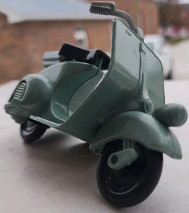 Vespa Lambeetta Plastic Scooter CLM HITECH 1/18 "ZIP" 1952 Hong Kong British Emp - Picture 1 of 9