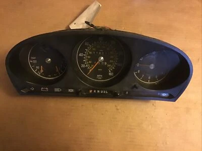 Mercedes Benz 280 1976 tablero fabricante de equipos originales  Foto 1 de 4