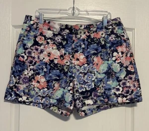 Crown & Ivy Shorts Womens Size 16 Caroline Floral Print 5 inch Inseam - Picture 1 of 5