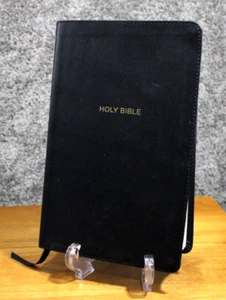 Holy Bible NKJV Black Leather Large Print 2018 Thomas Nelson - Foto 1 di 9