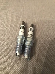 1 NGK 3689 TR6IX Iridium IX Spark Plug - Picture 1 of 3