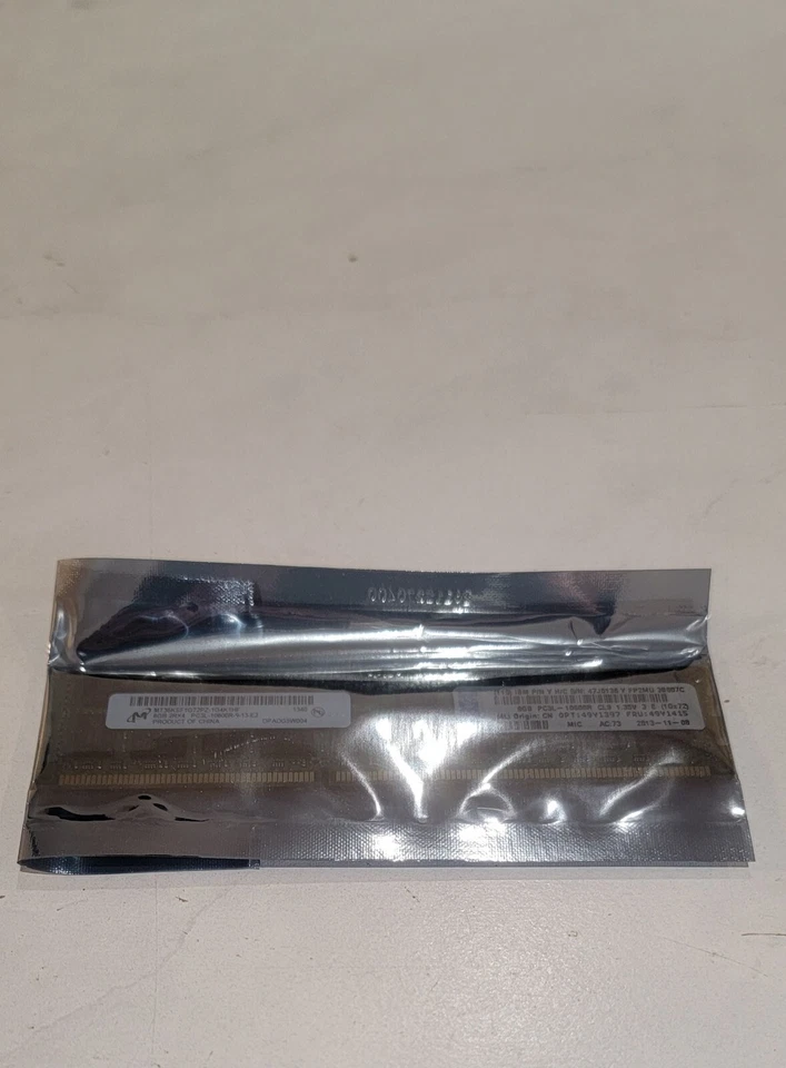 IBM 8 GB RDIMM 1333 MHz PC3-10600 DDR3 Memory (49Y1397) - Image 1 of 1