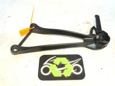 KAWASAKI ZX6R 2011-2014 Soporte de clavija de pie de pasajero trasero izquierdo 254895 OEM Foto 1 de 4