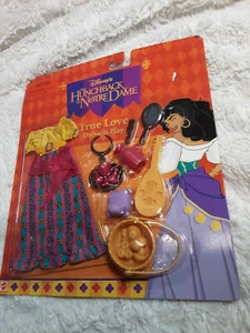 Barbie Glöckner von Notre Dame True Love Dress'N Play Mattel #66231 OVP - Bild 1 von 3