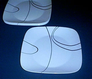 Set of 5 CORELLE Vitrelle 10 1/2" Dinner Plates - White with Black SIMPLE LINES - Picture 1 of 4