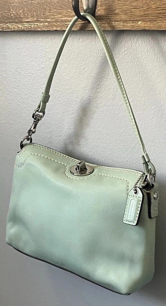 COACH ライトグリーン ショルダーバッグ コーチ COACH ショルダーバッグ （GREEN） - ファッション通販
